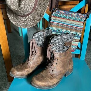 White Mountain Boots